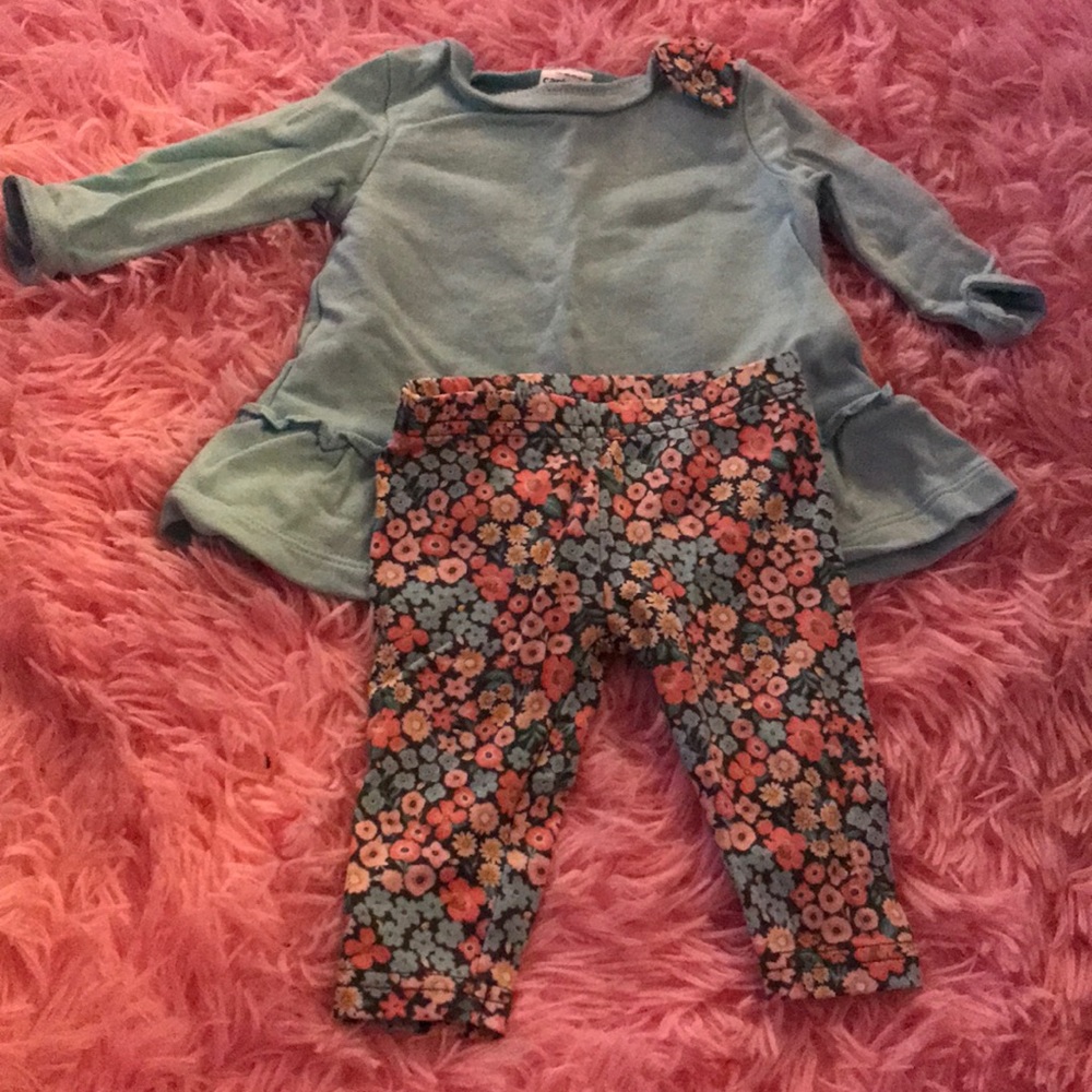 Carter’s two piece set